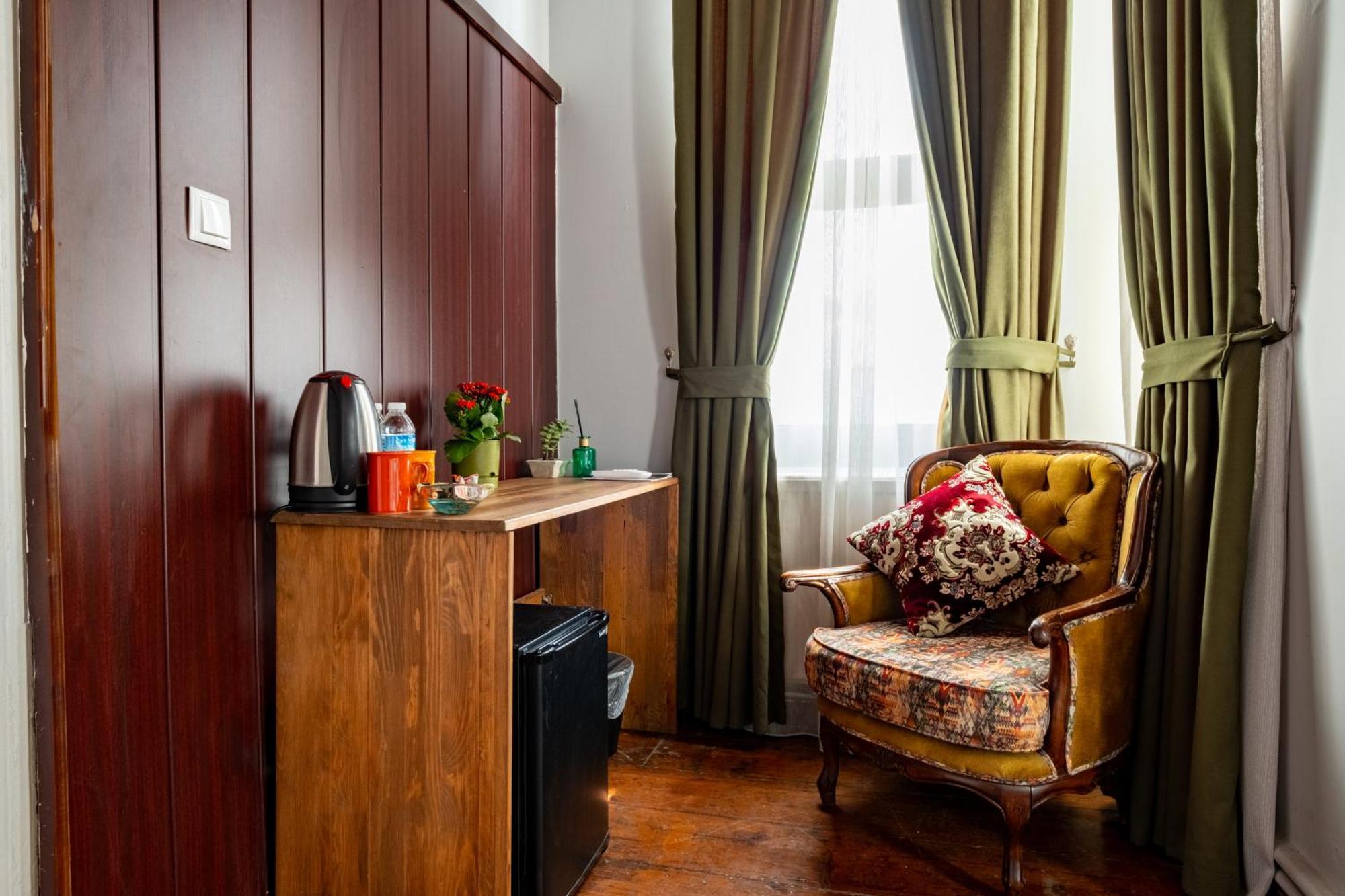 Nevalist Hotel Istanbul Bagian luar foto
